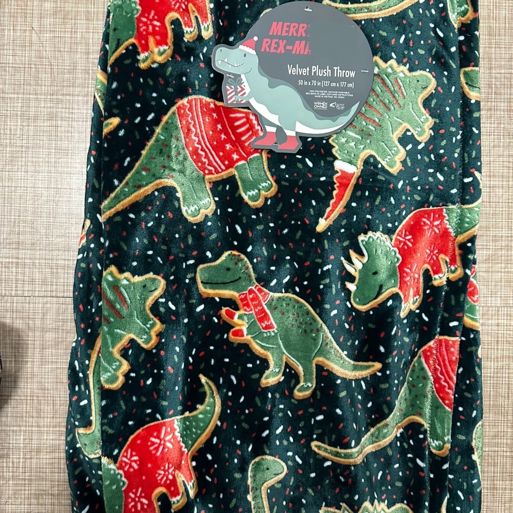 Dinosaur Christmas Velvet Plush Throw Blanket